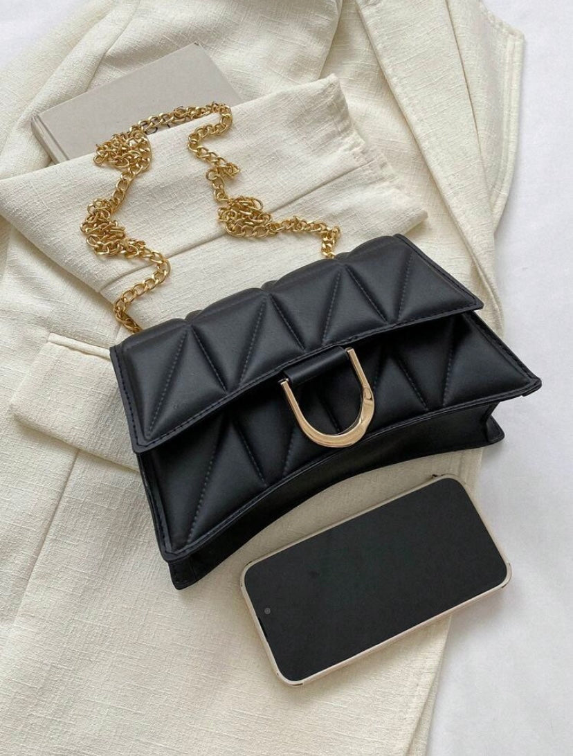 Black & Bougie Minimalist Bag